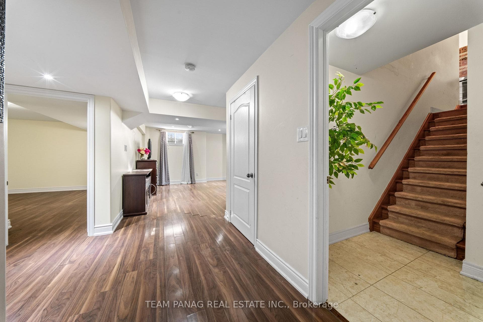 52 Mount Royal Circle photo 38