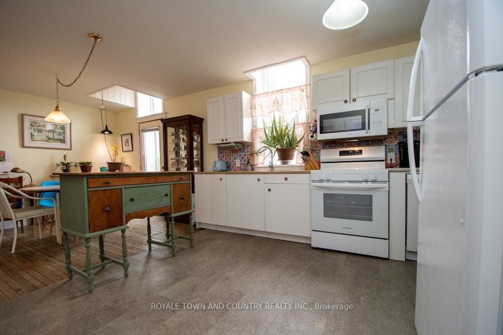 1404 Sturgeon Road photo 14