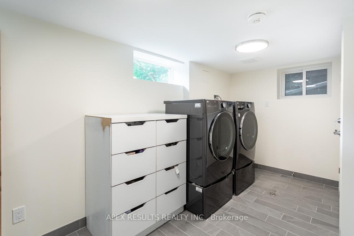 172 Kenilworth Avenue Unit Bsmt photo 11