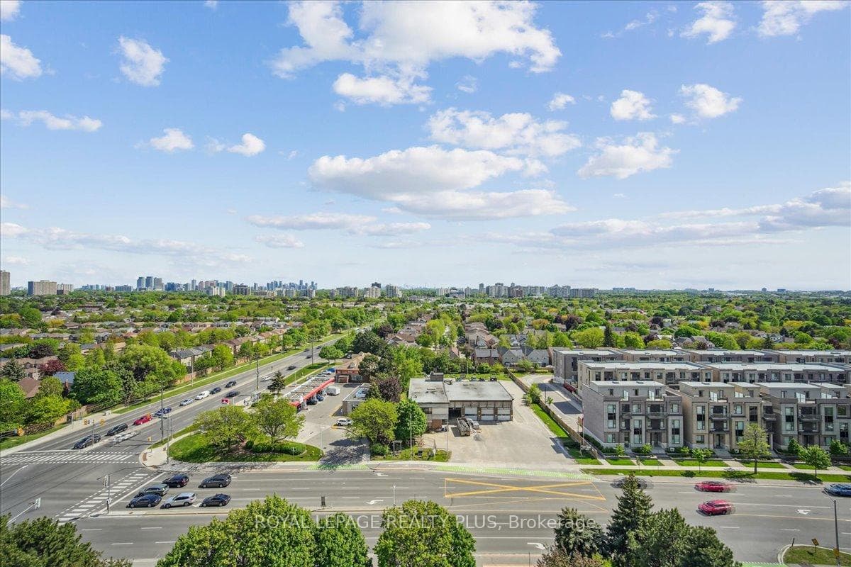 7440 Bathurst Street Unit 1510 photo 21