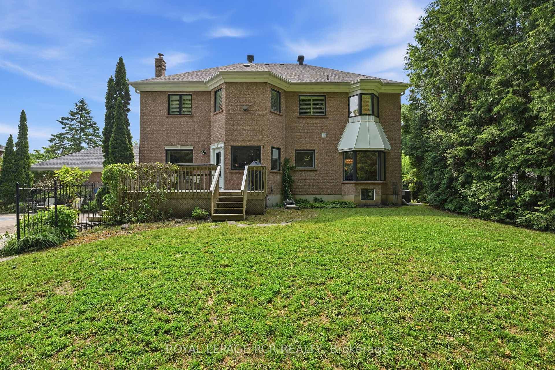 48 Hodgkinson Crescent photo 40