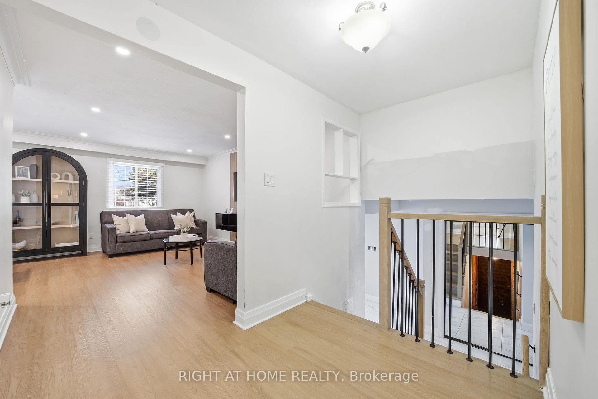 322 Melores Drive photo 7