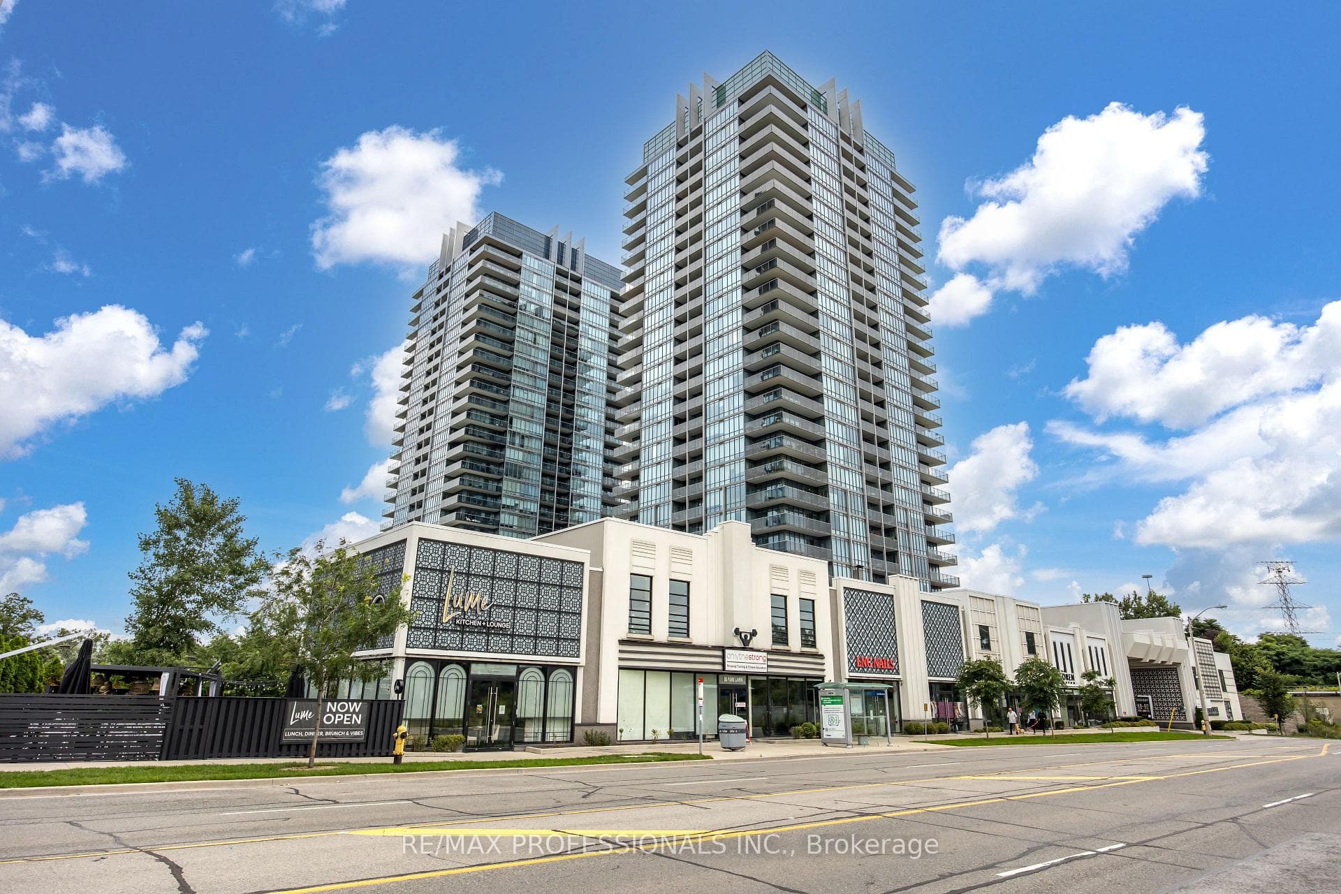 88 Park Lawn Road Unit LPH2906 photo 23
