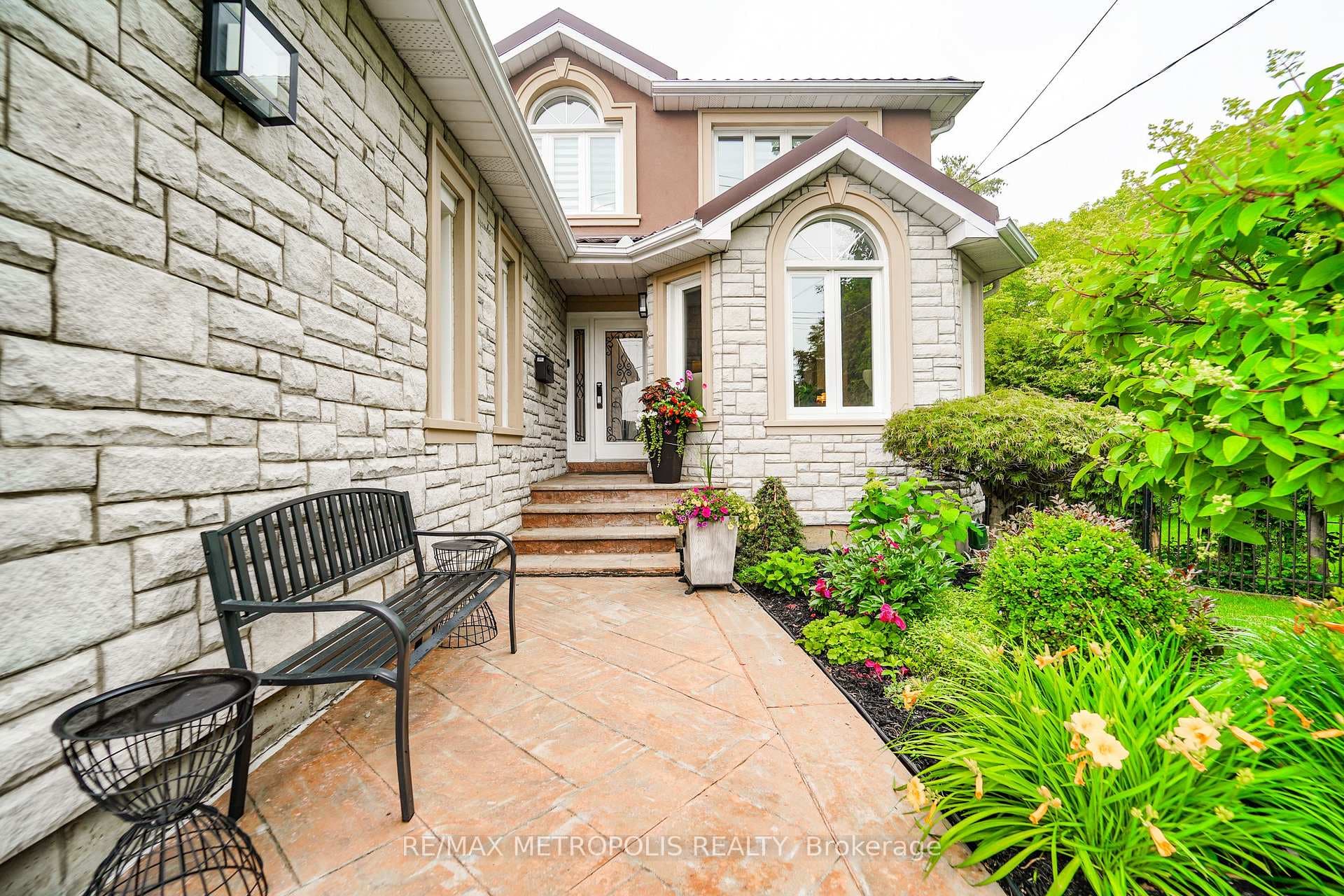 37 Bennett Road photo 5