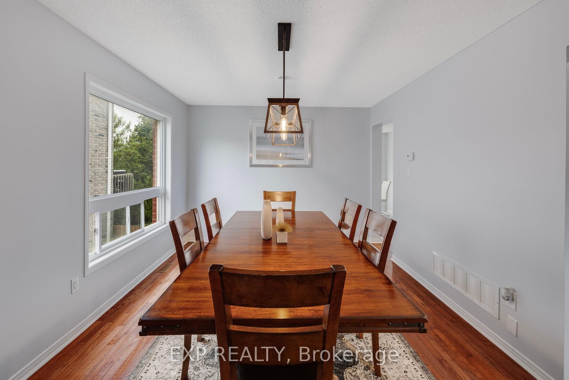 1463 Forest Street photo 7
