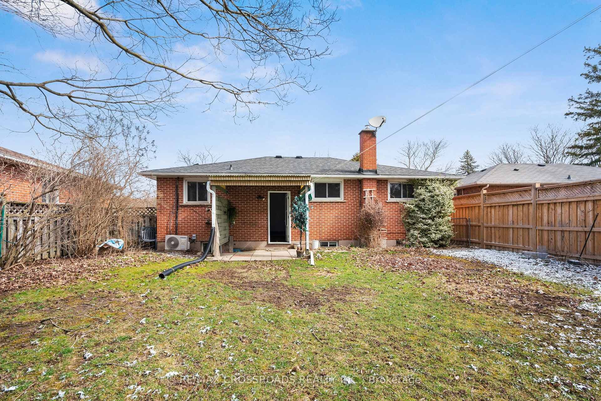 914 Walnut Court photo 31