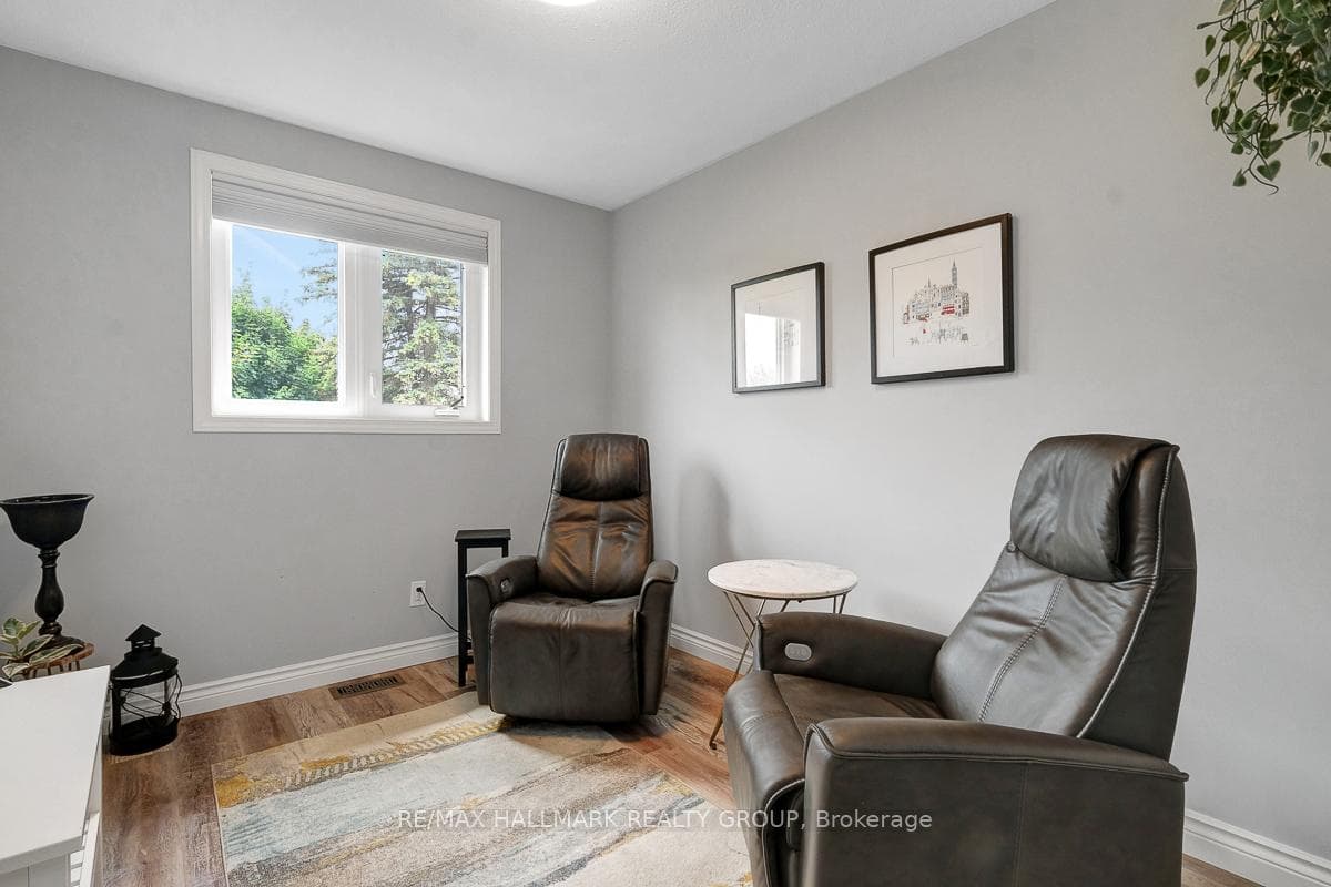 30 Melville Drive photo 31