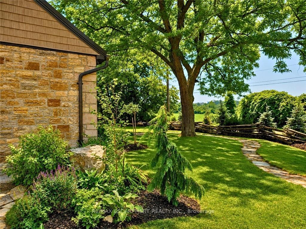 665 RIDGE Road photo 6