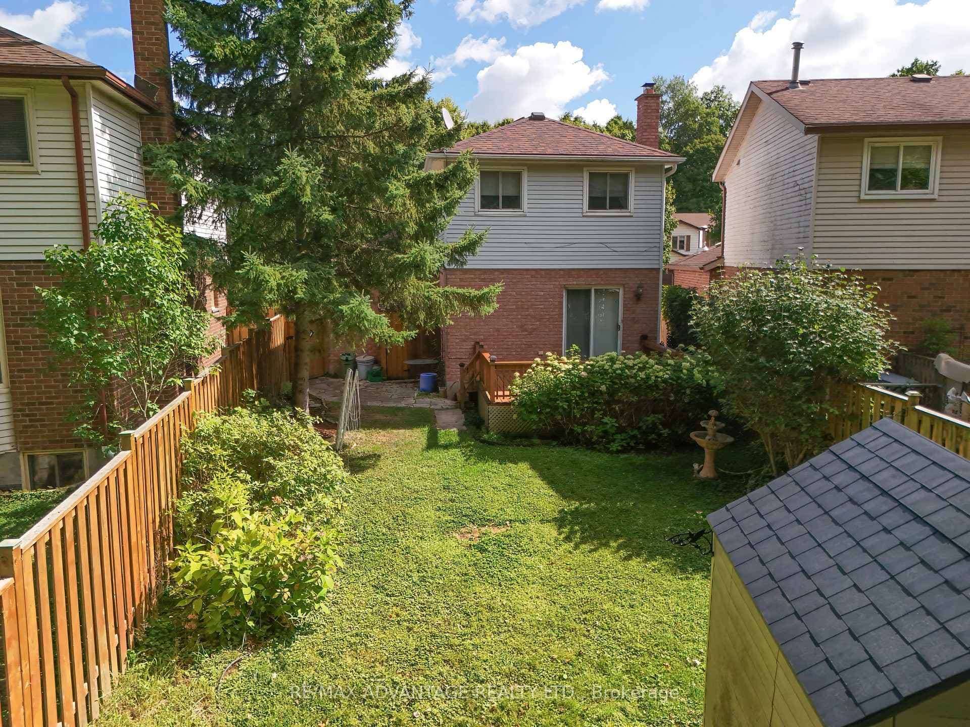 63 Walmer Gardens photo 25