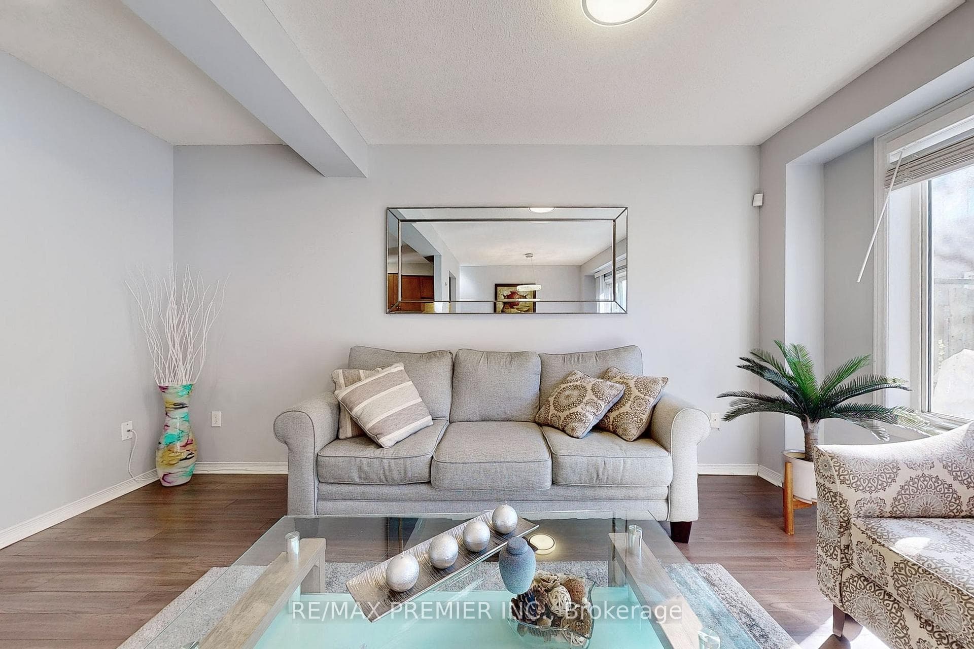 1771 Upper Wentworth Street Unit 34 photo 4