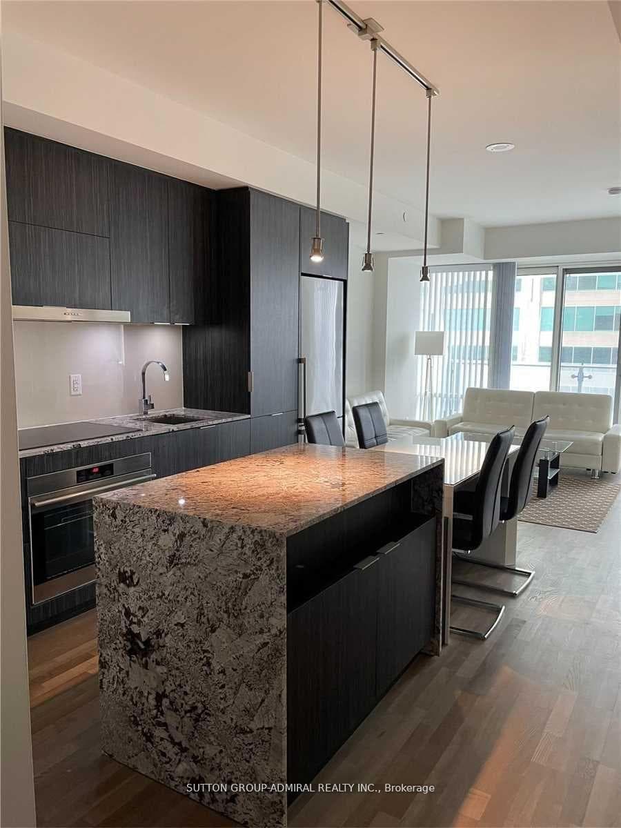 1 Bloor Street Unit 1012 photo 1