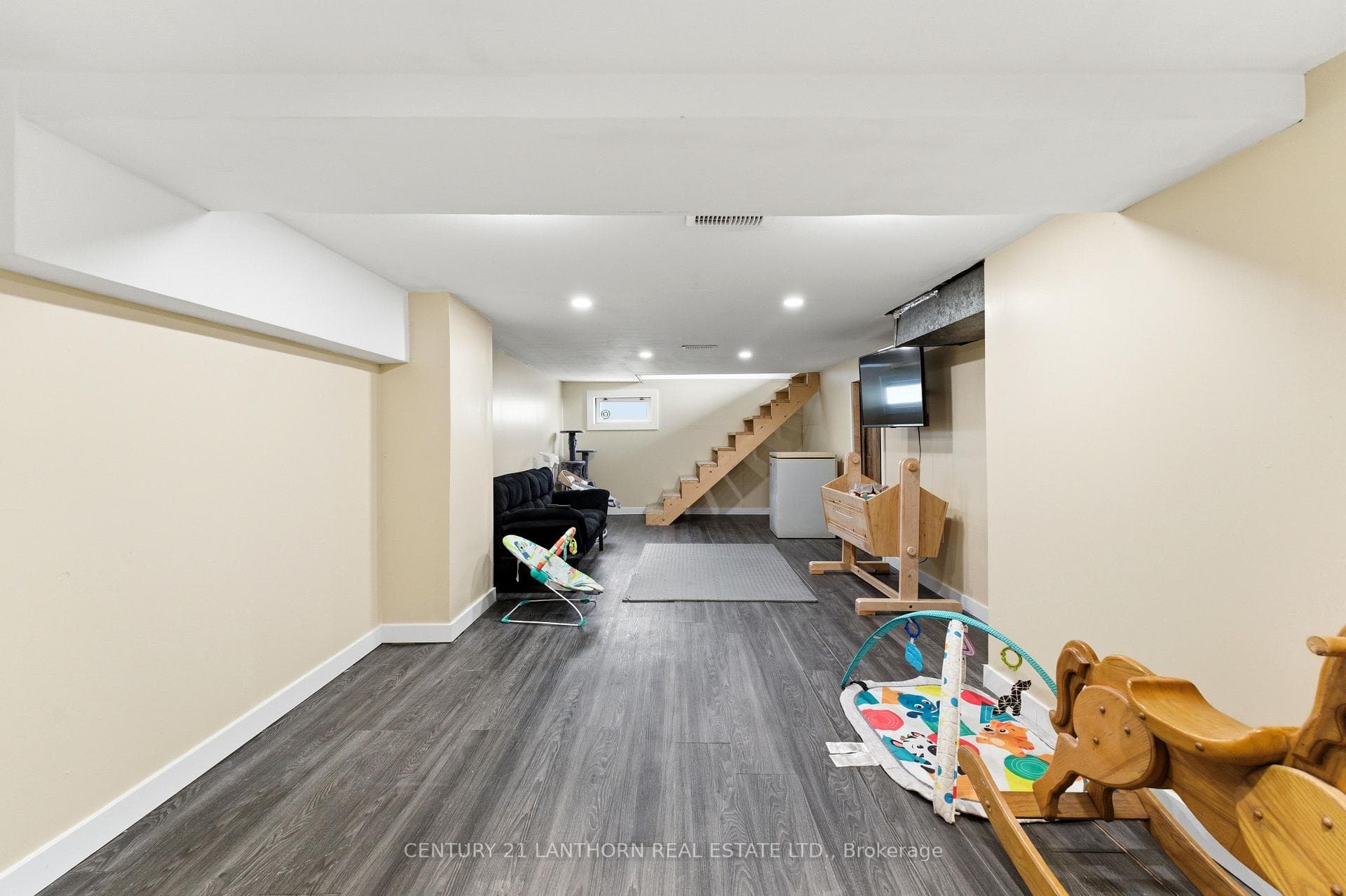Basement: Note it is less than 6' in height