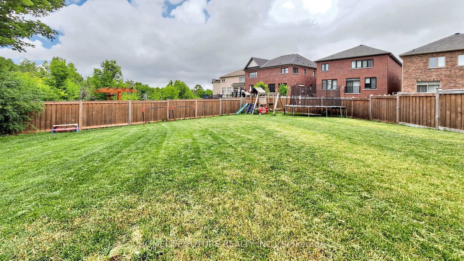 18 Ken Betz Court photo 49