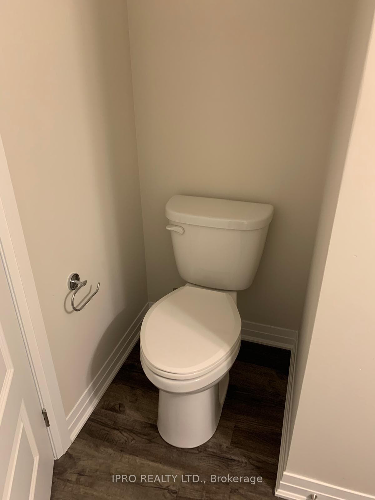 610 Farmstead Drive Unit 515 photo 18