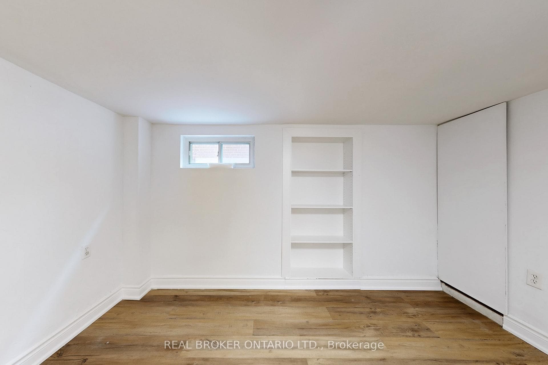 102 Bowie Avenue Unit Bsmt photo 6