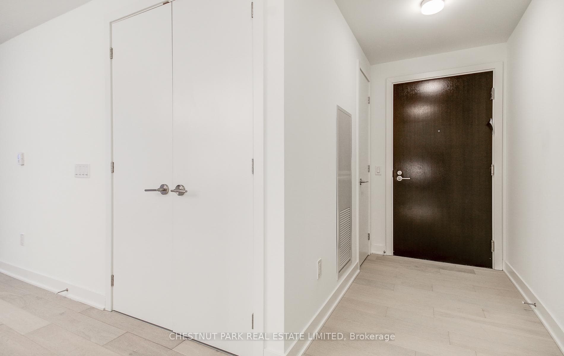 11 Yorkville Avenue Unit 1408 photo 14