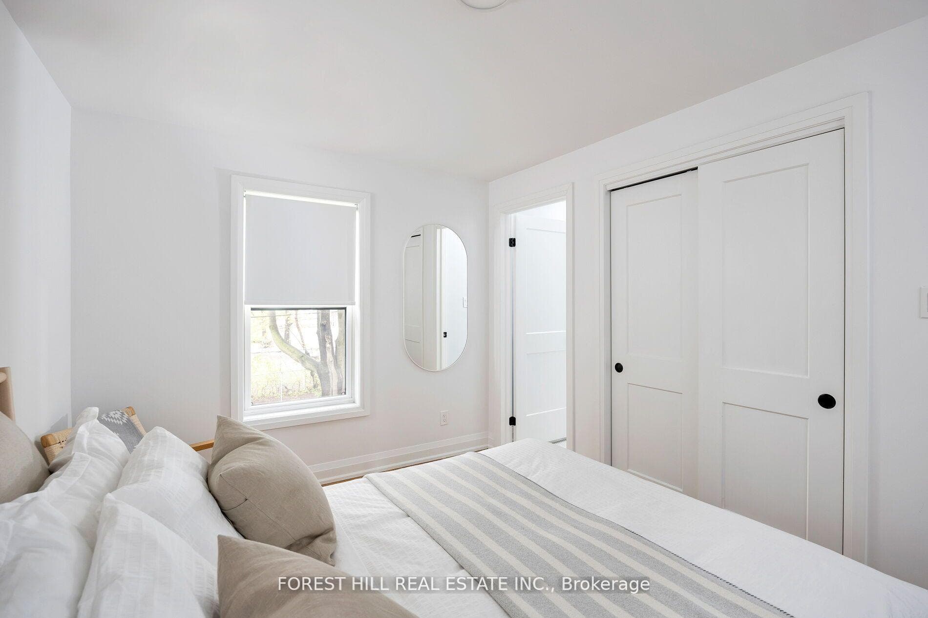 87 Graham Avenue photo 28