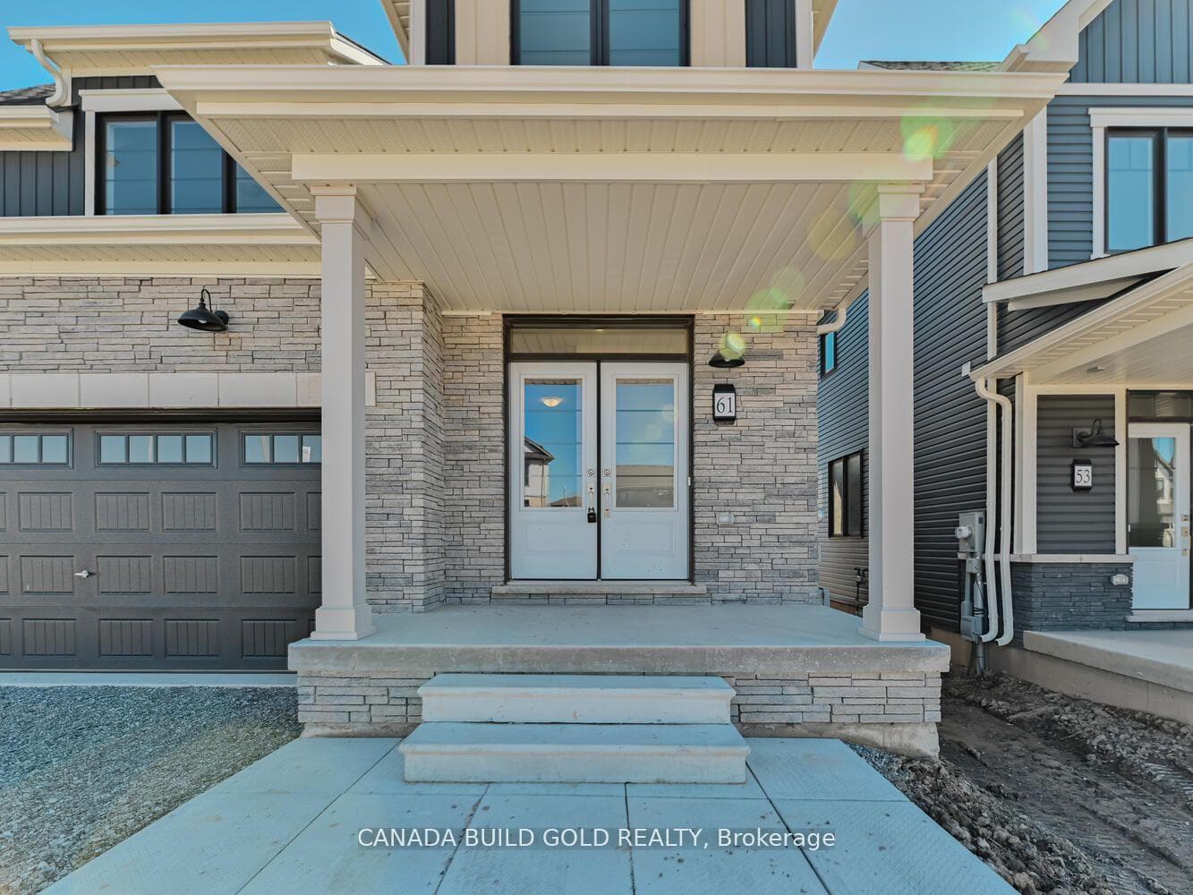 61 Starboard Crescent photo 4