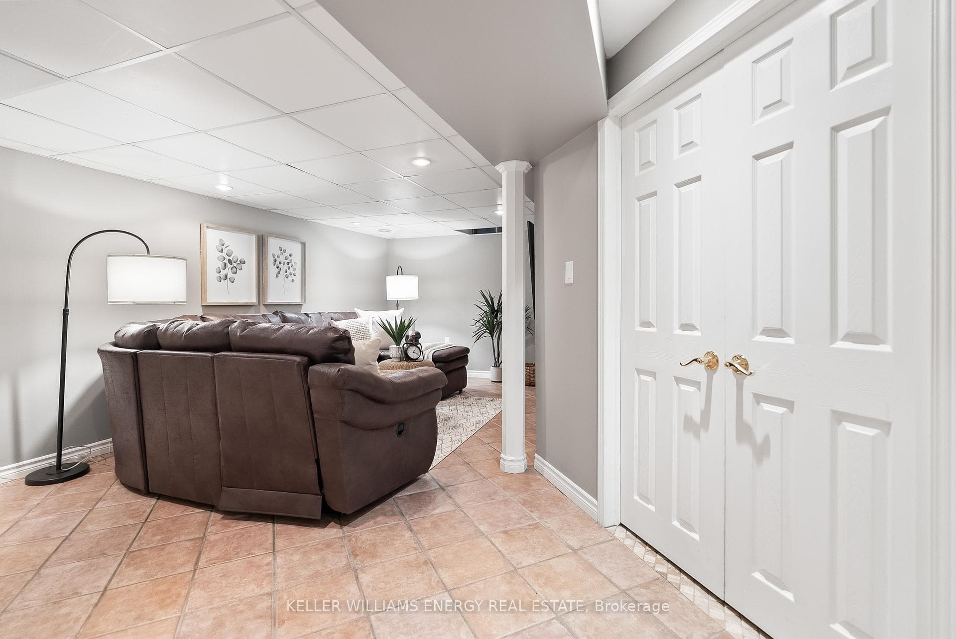 13 Moulton Court photo 23