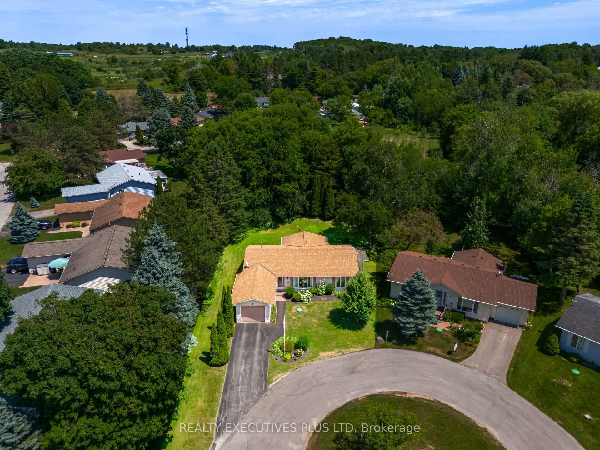 3 Pineview Court photo 2