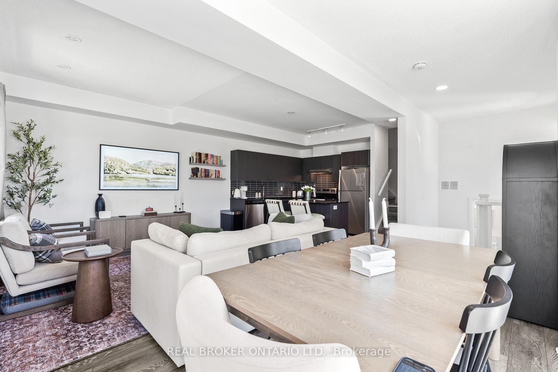 1121 Cooke Boulevard Unit 1 photo 9