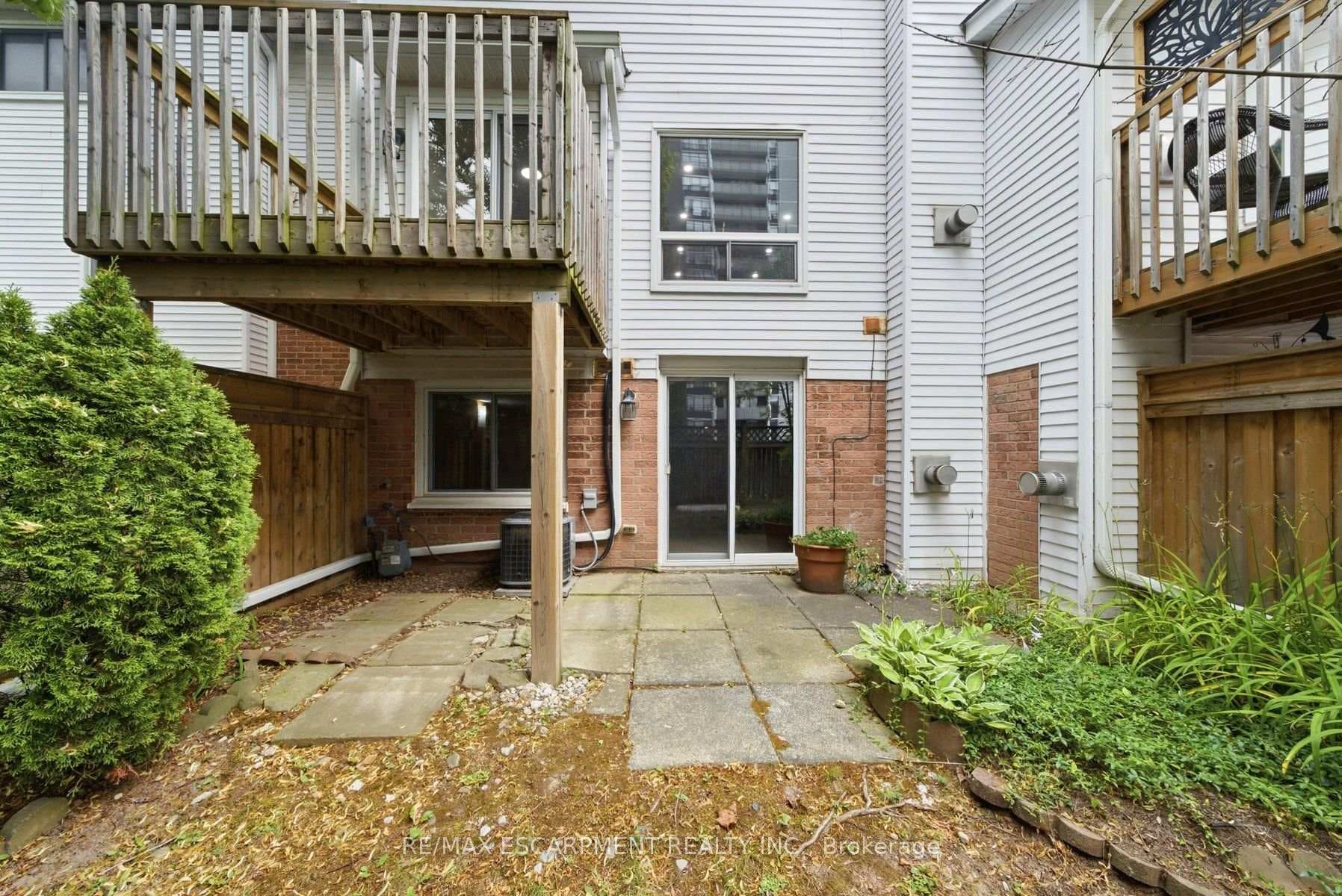 2155 Duncaster Drive Unit 2 photo 39