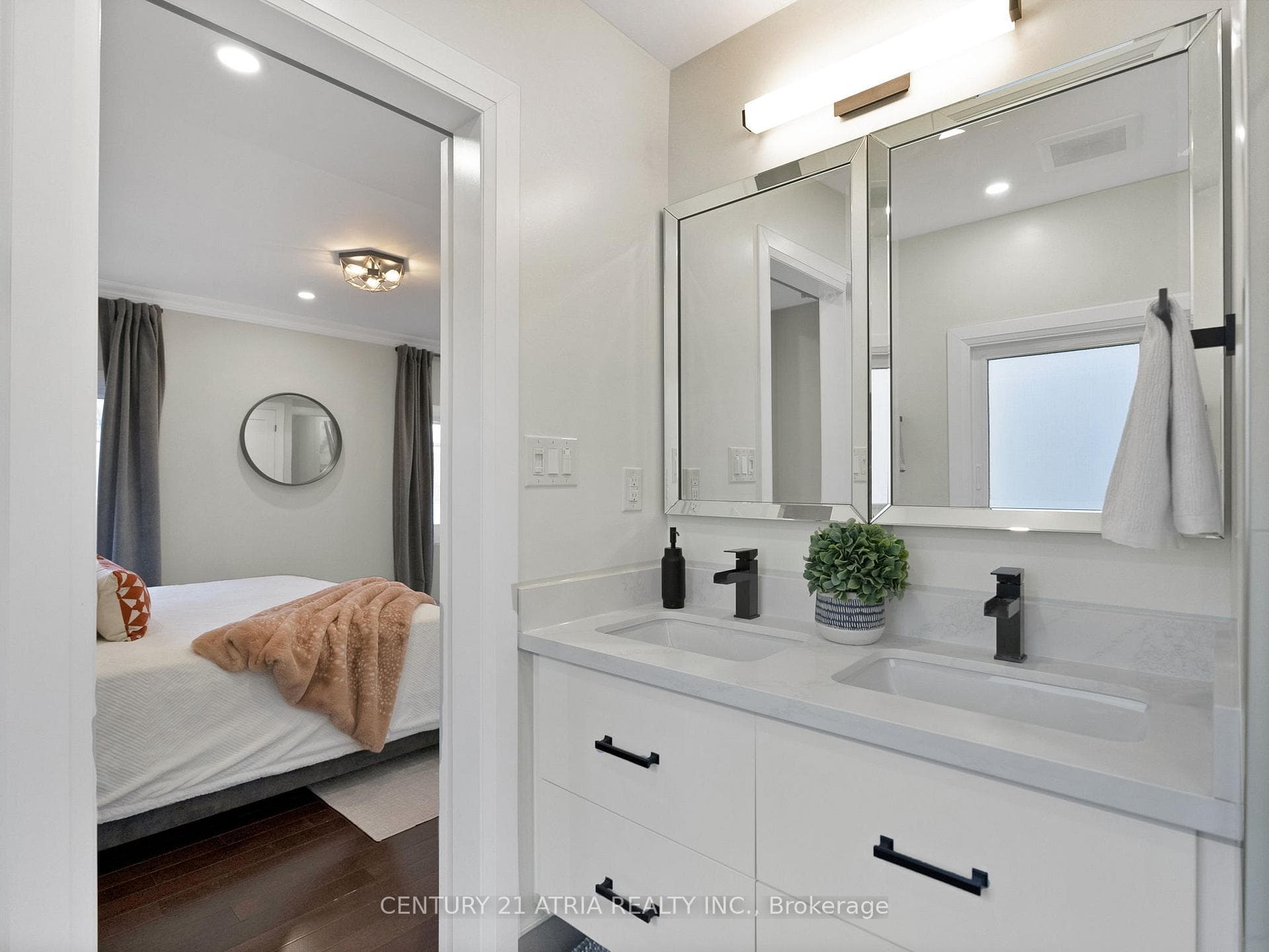 72 Redwood Avenue photo 22