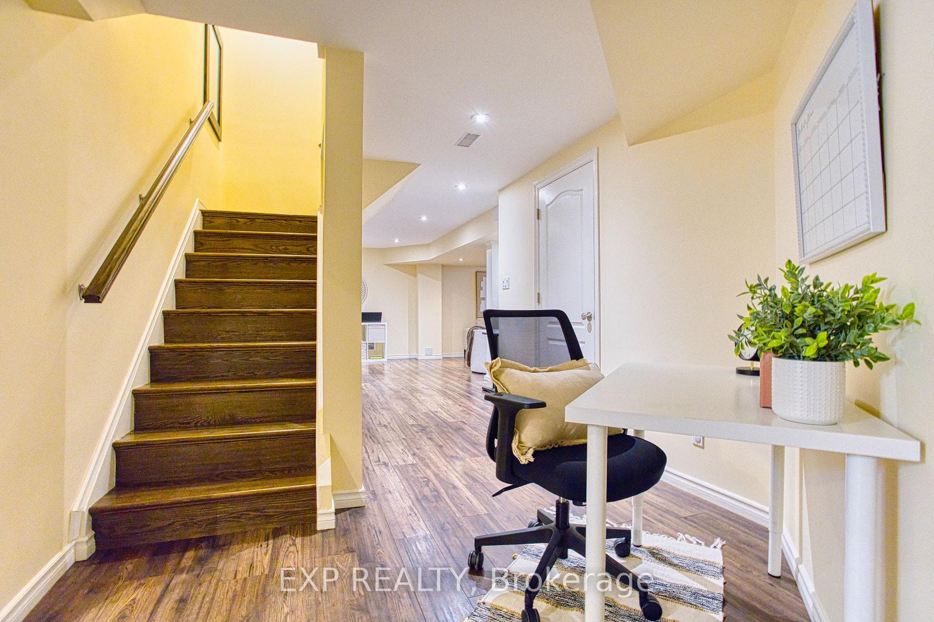 52 Biggs Avenue photo 43