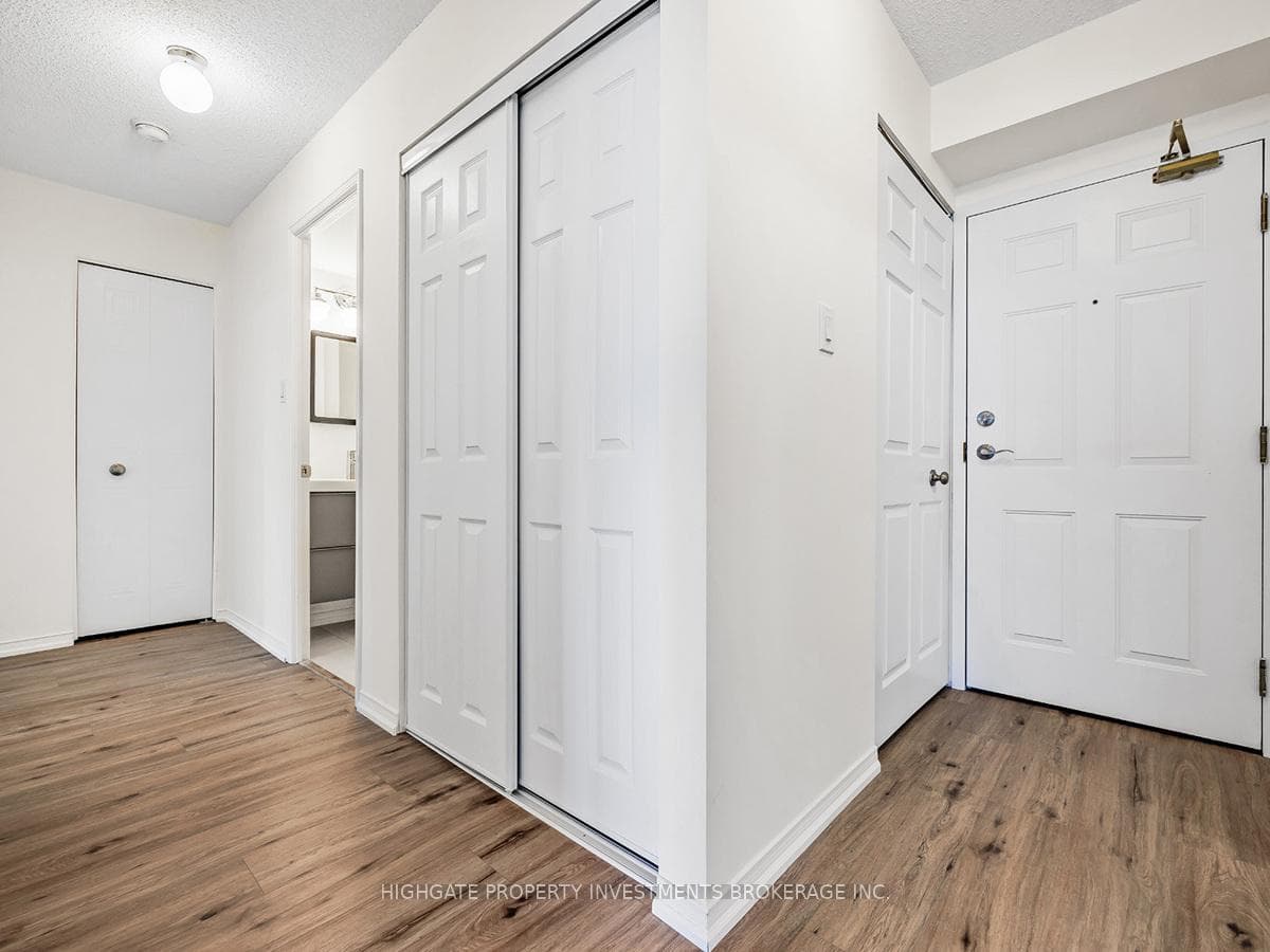 1270 Maple Crossing Boulevard Unit 1203 photo 26