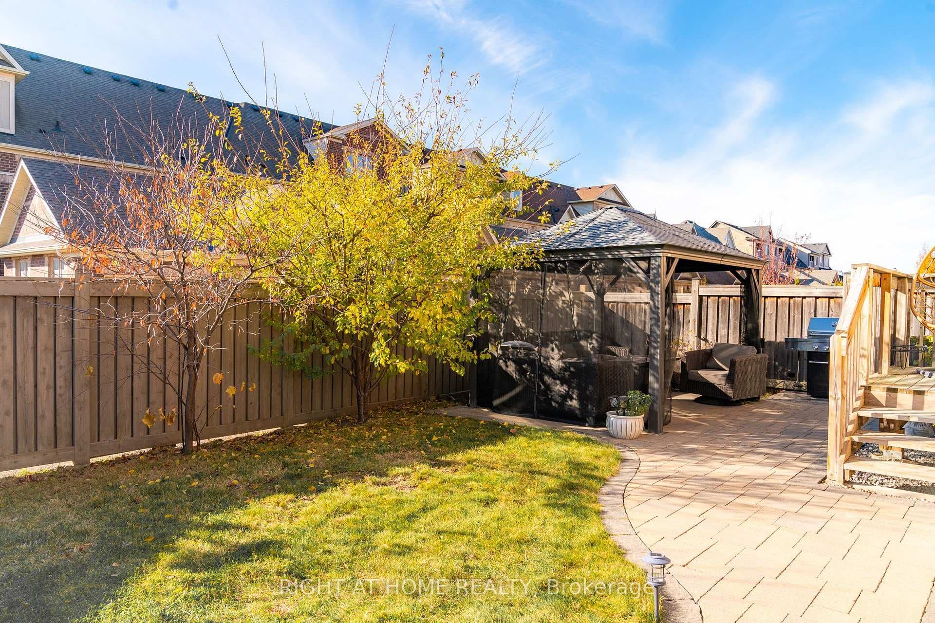 152 Pelee Avenue photo 5