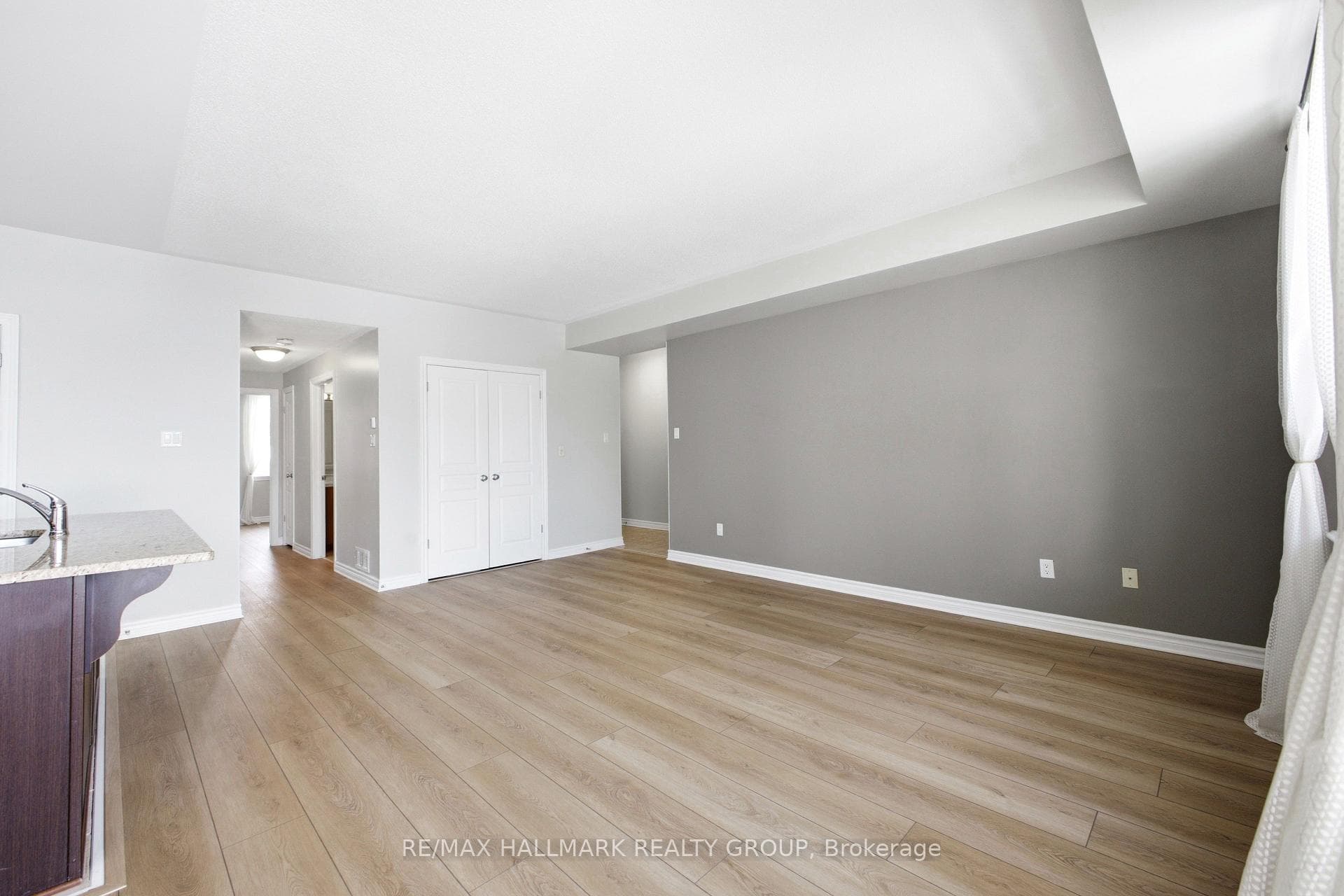 170 Hornchurch Lane Unit C photo 8