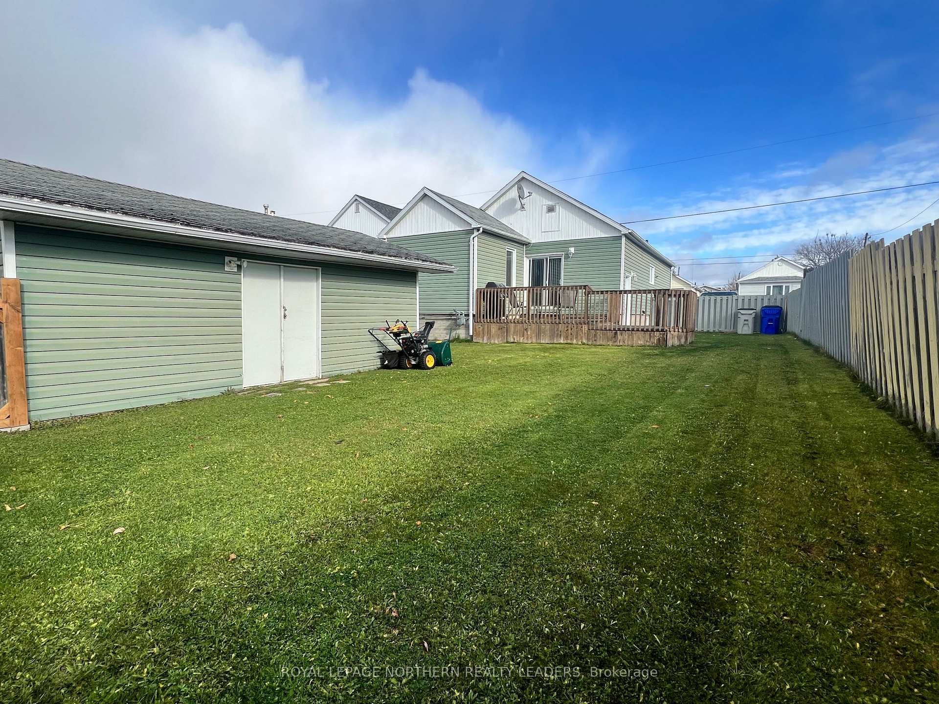 301 Birch Street photo 5