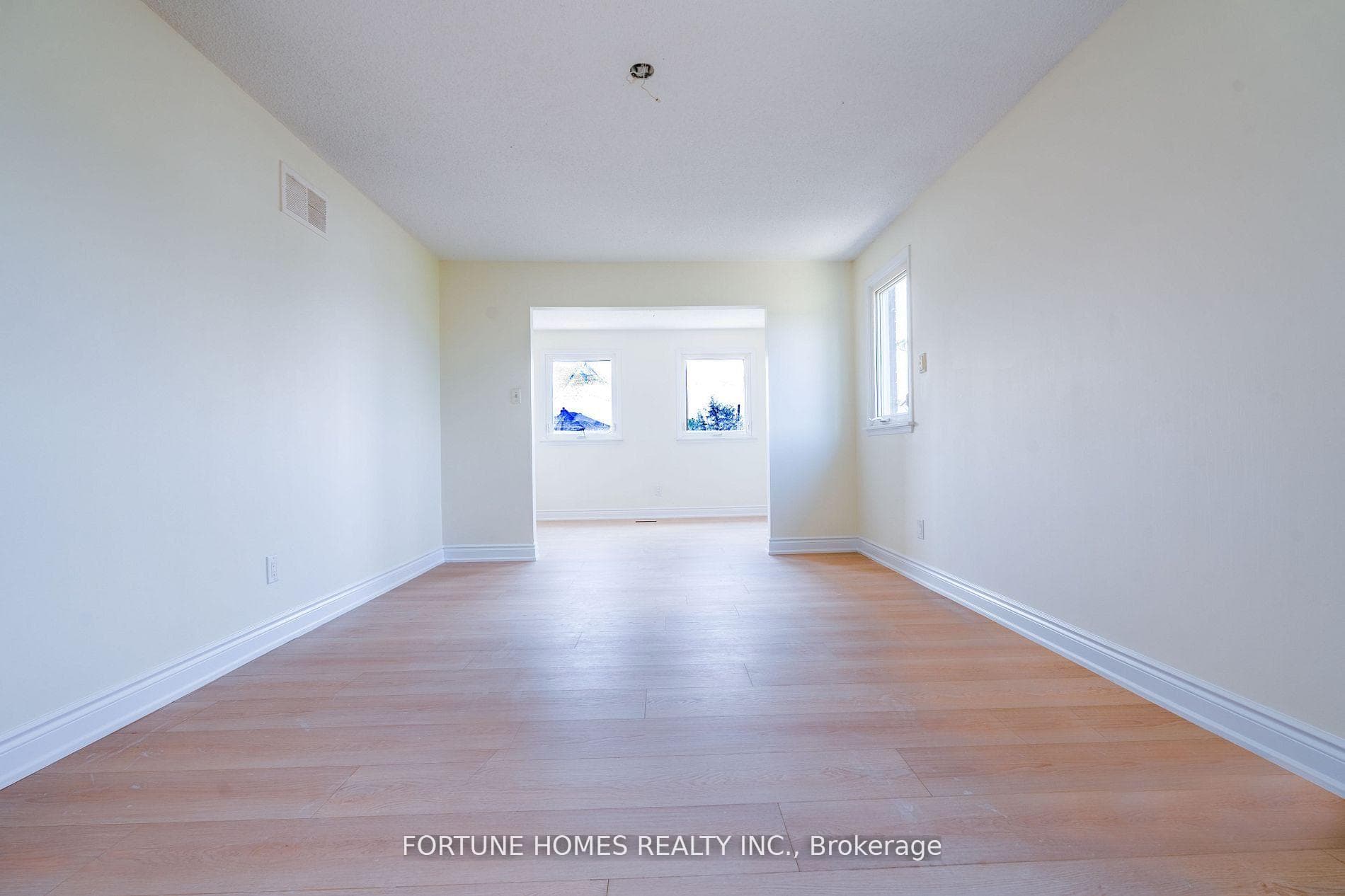 68 Nasmith Street photo 27