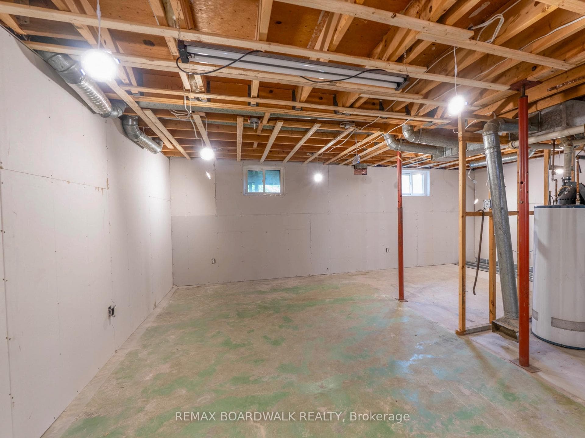 Potential Rec Room & Bedroom in corner