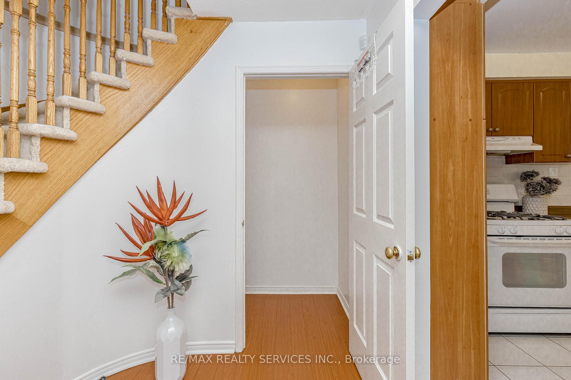 5028 Northern Lights Circle photo 18