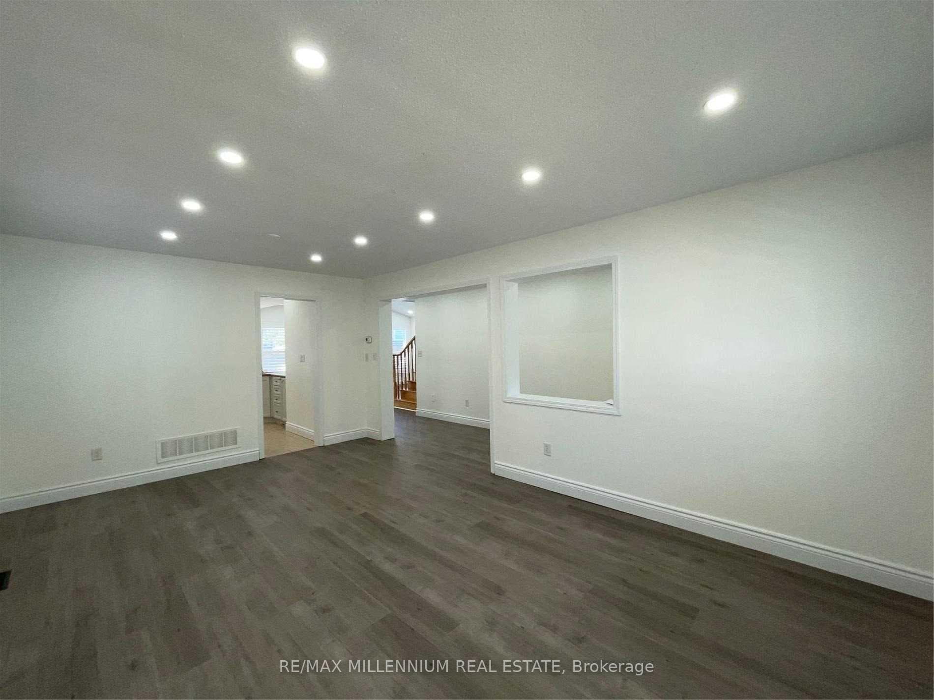 1684 Norris Circle photo 13