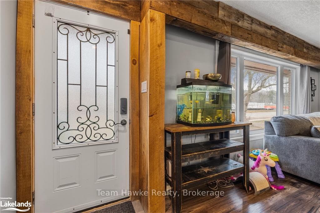 88 FOX Street photo 7
