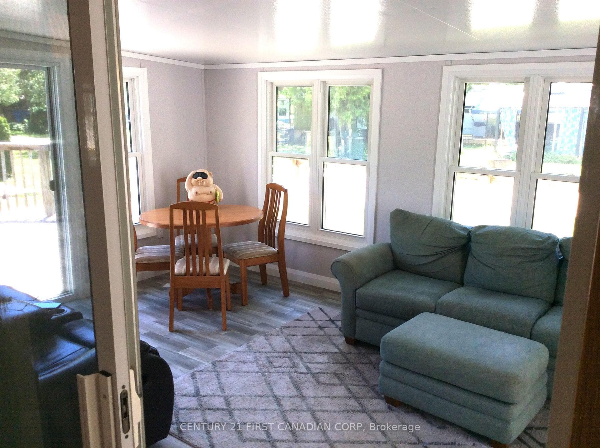 256440 Sunova Crescent Unit 501 photo 35