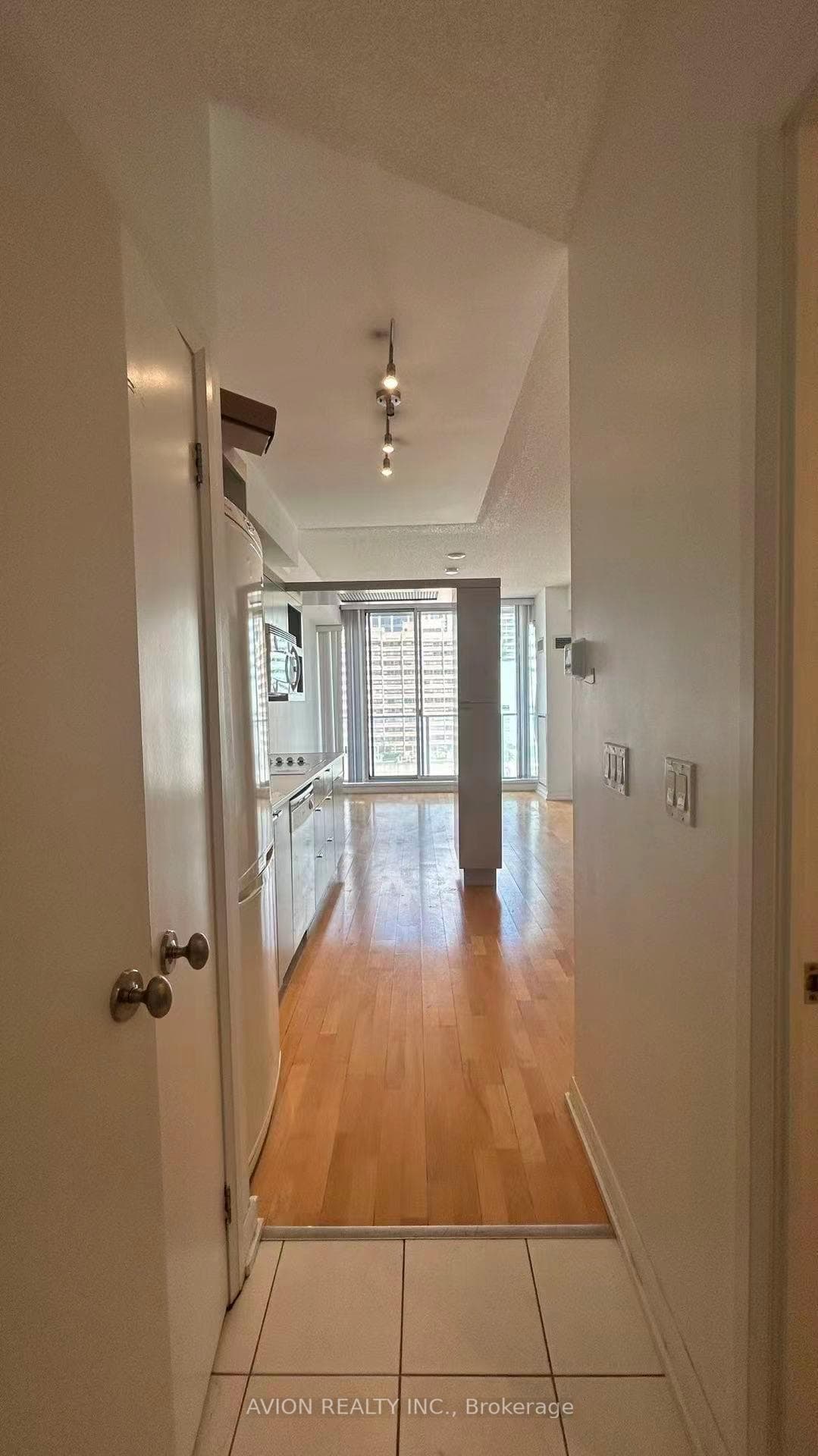 111 Elizabeth Street Unit 1629 photo 8