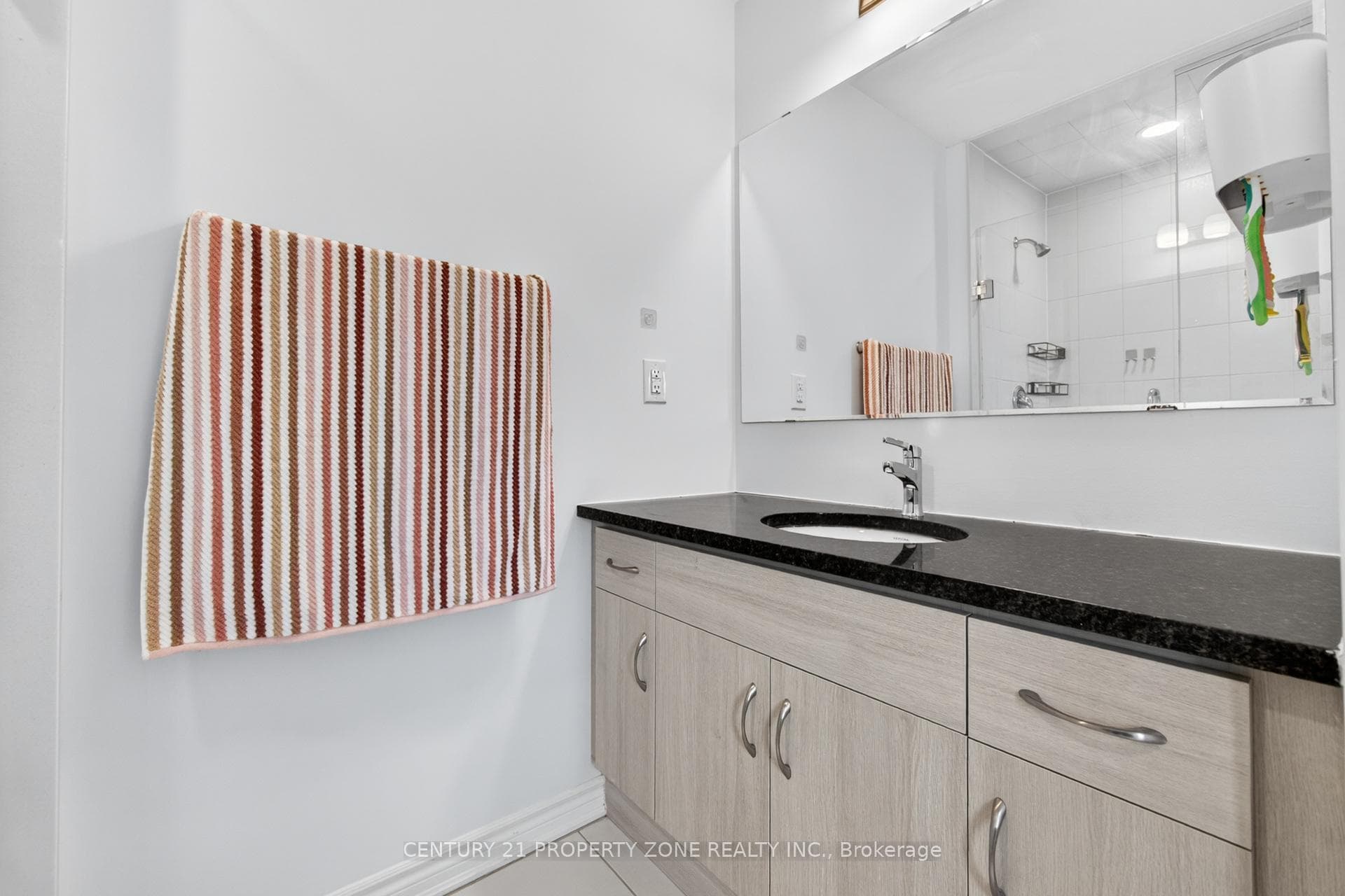 5186 Viola Desmond Drive photo 43