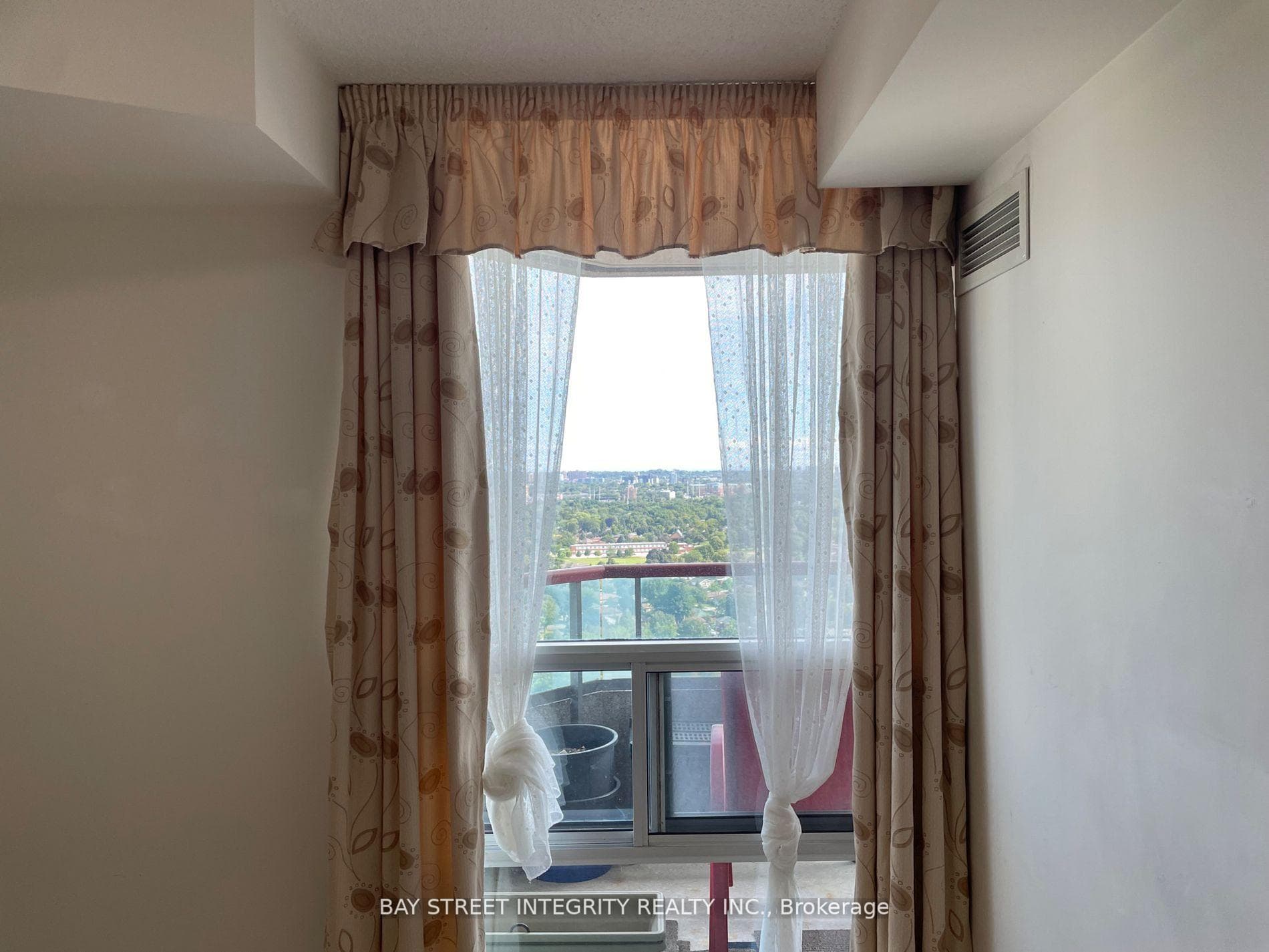 60 Brian Harrison Way Unit 2710 photo 4