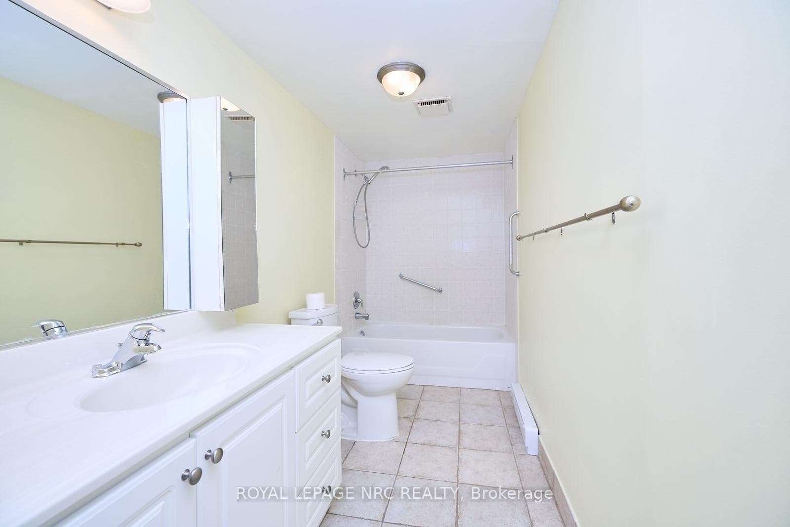 4658 Drummond Road Unit 113 photo 15