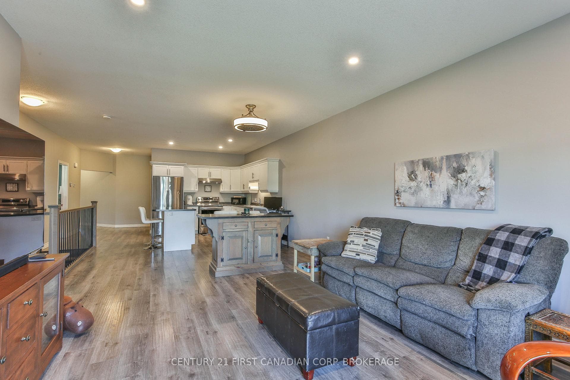 283 Boyd Boulevard photo 15