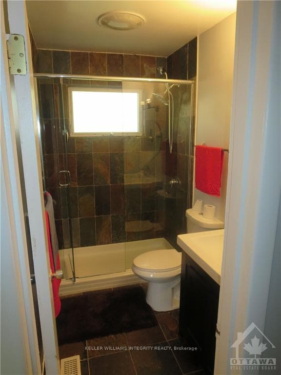 176 OAKRIDGE Boulevard photo 5