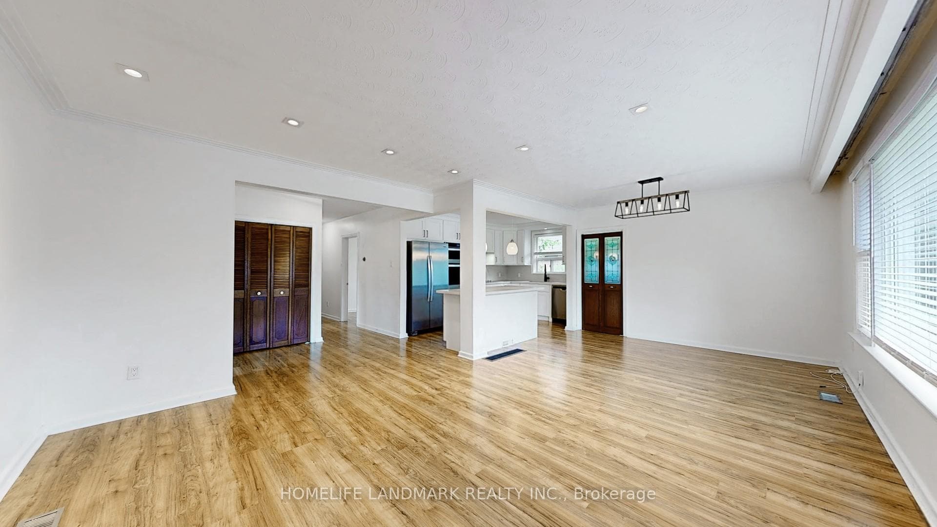 365 Osiris Drive photo 6
