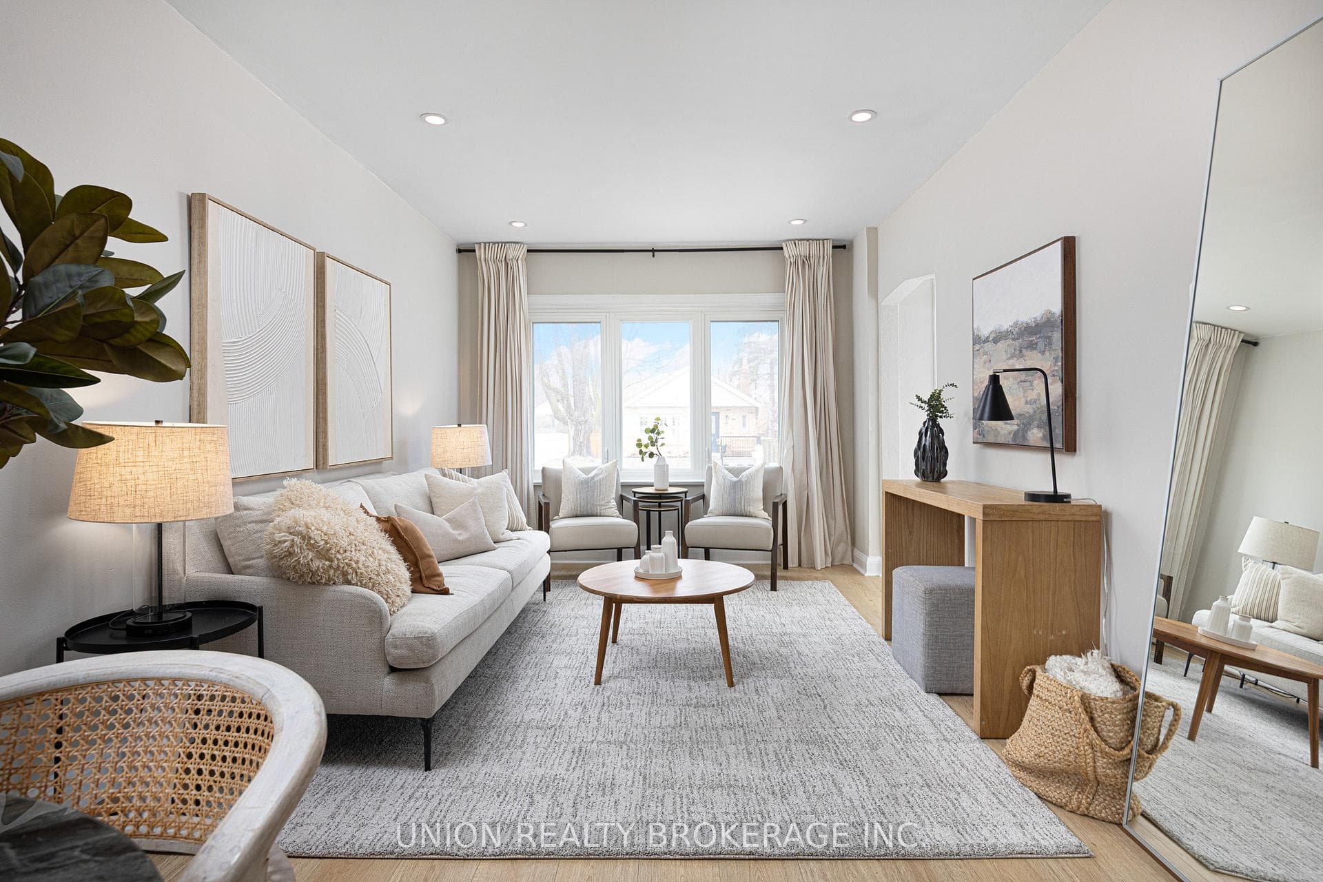 Bright & Updated Space
