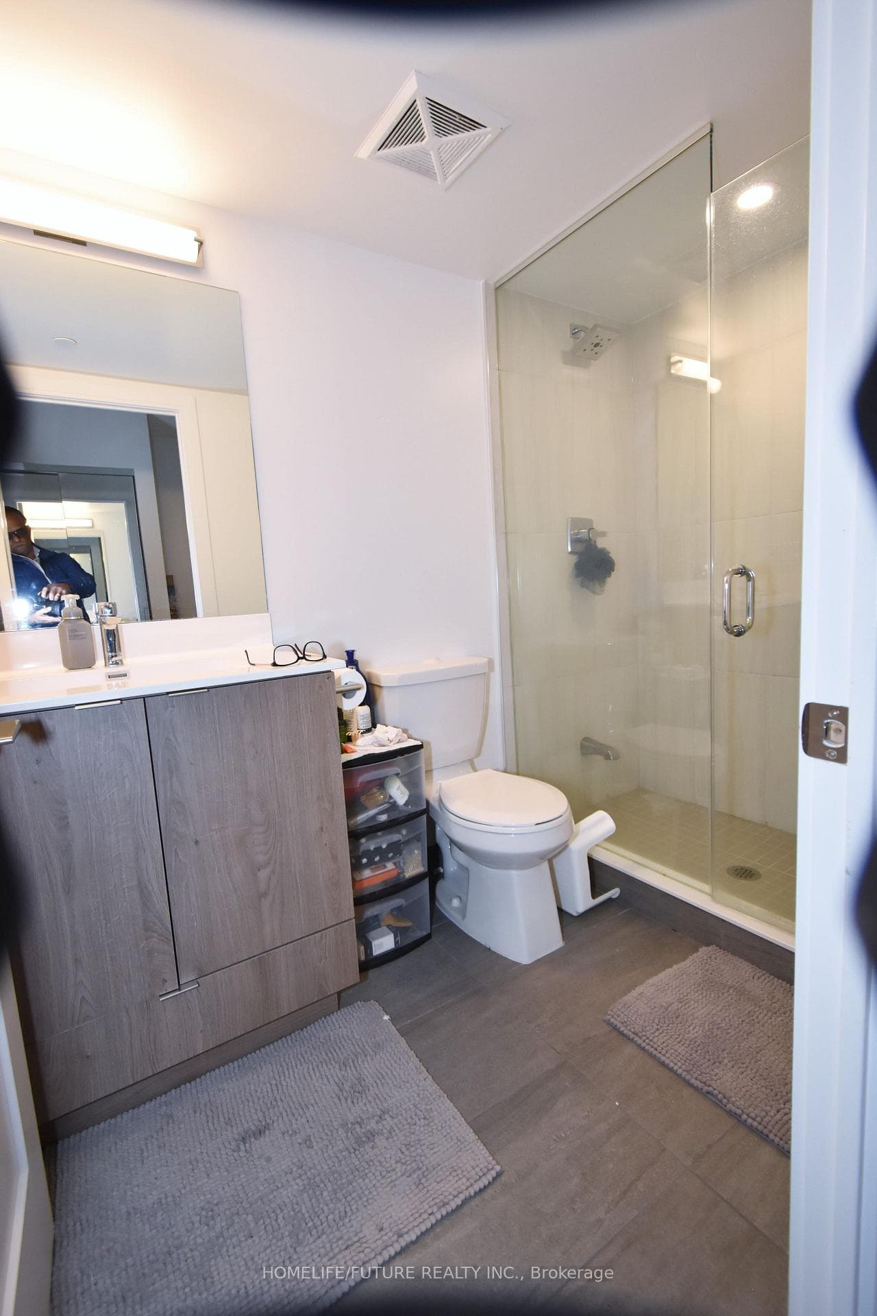 225 Village Green Square Unit 2408 photo 17