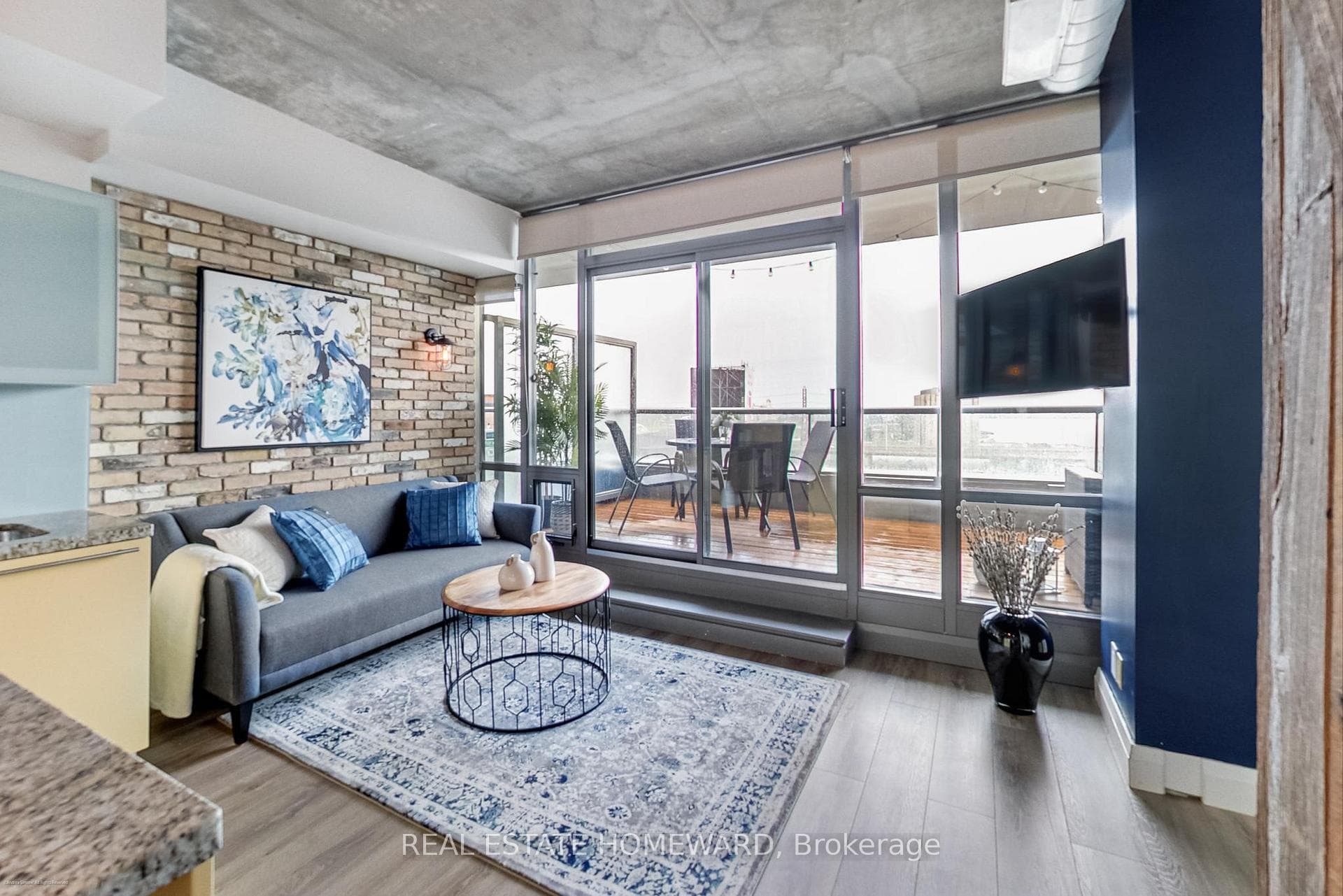 Living/Covered Terrace
