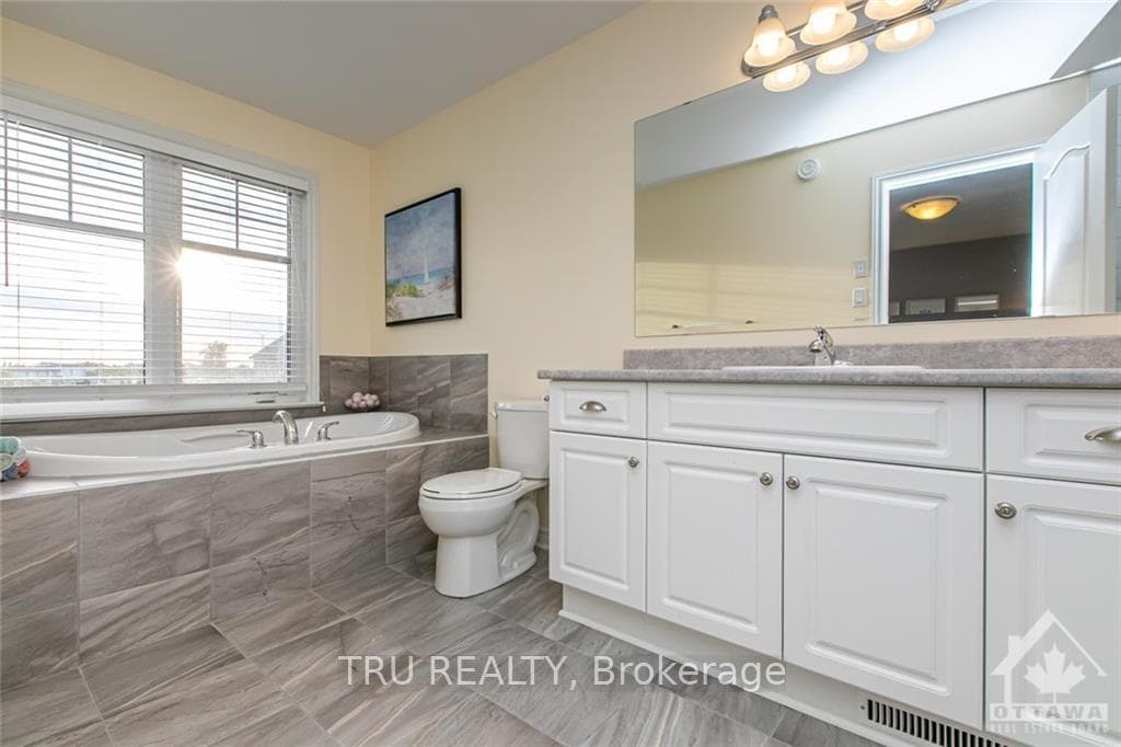 432 GERRY LALONDE Drive photo 18
