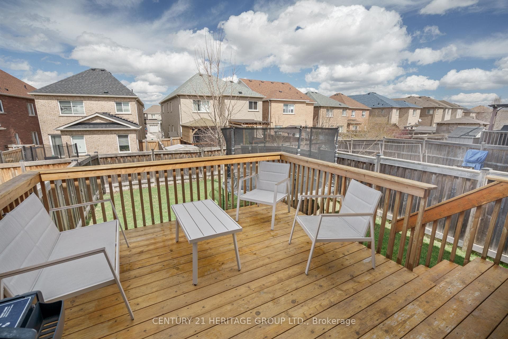 108 Richardson Crescent photo 20
